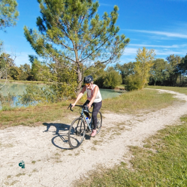 Premium gravel bikes provide the perfect way to explore vineyard tracks, quiet country lanes and hidden corners of the Bordeaux wine region.