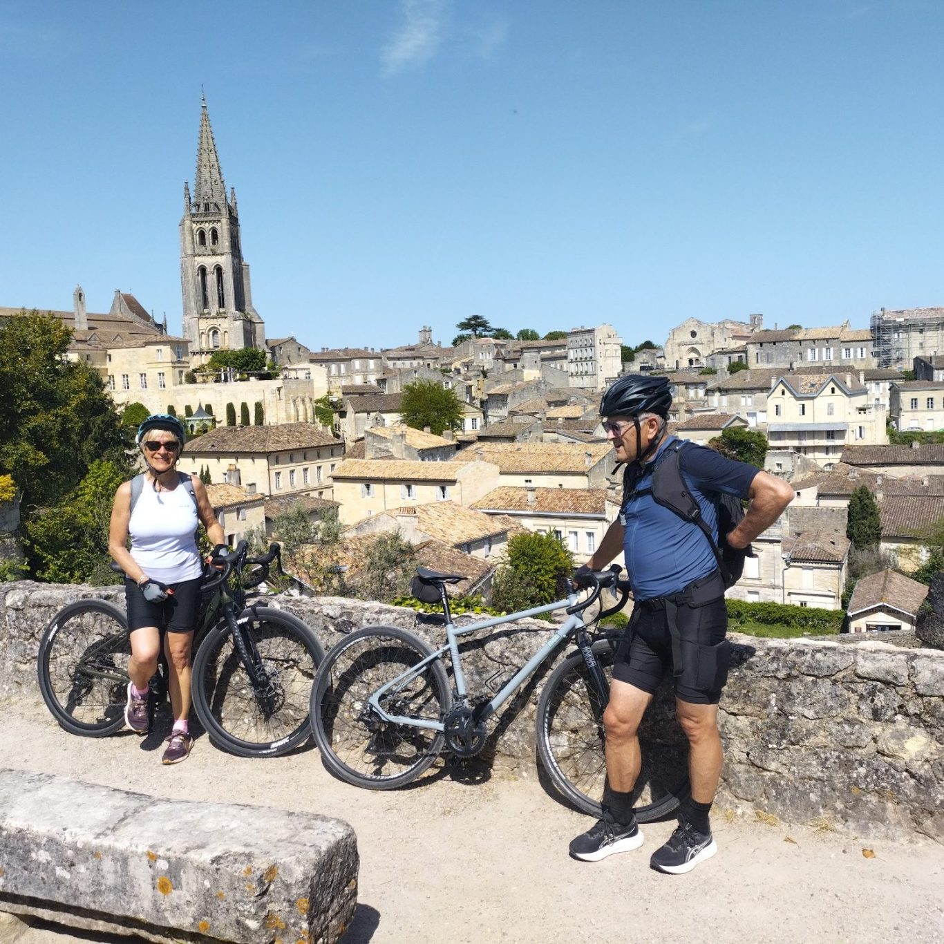 Gravel and E-bike Tour in Bordeaux Wine Country Discover hidden cycling routes, forests and vineyards on a premium gravel bike or e-bike tour in the Bordeaux region.